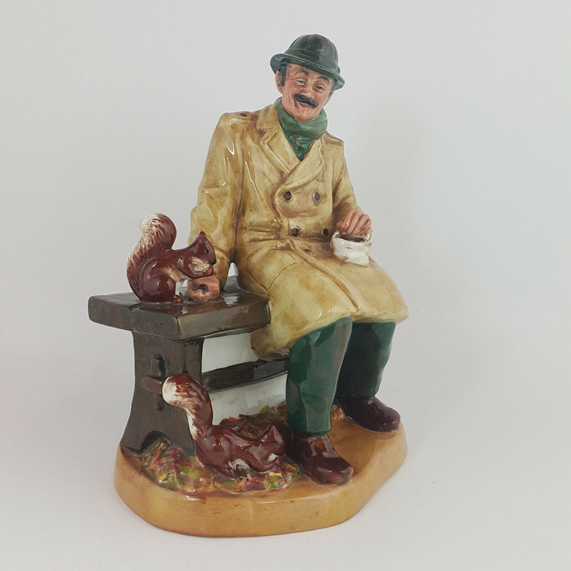 Royal Doulton Figurine HN2485 - Lunchtime -  Second  RD 5657