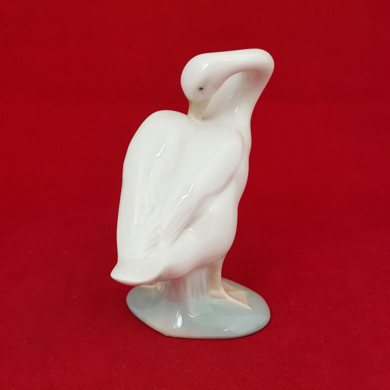 Lladro 4553 Little Duck Preening Figurine - 0153 L/N