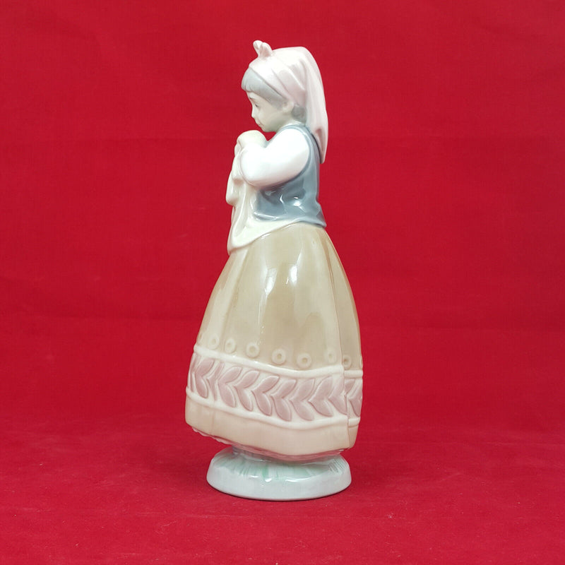 Lladro Figurine Blushful Girl Model Number 5026