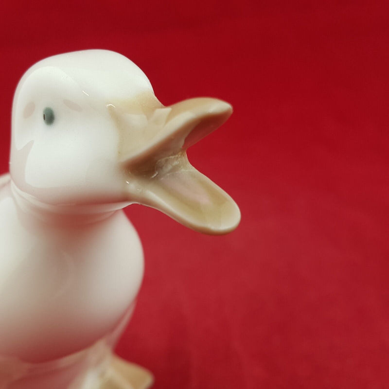 Lladro Nao Figurine Duckling (Restored) - 6751 L/N