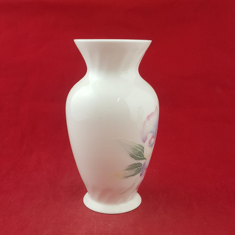 Aynsley Little Sweatheart Fine Bone China Vase - 7492 OA