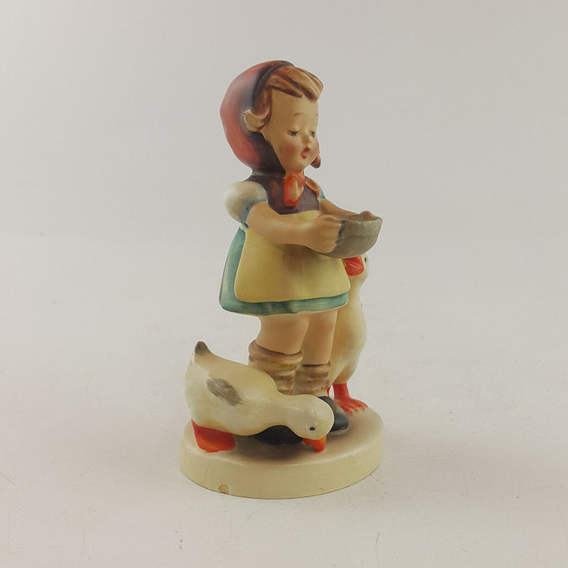 Goebel Hummel Figurine - Be Patient 197 - TF 103