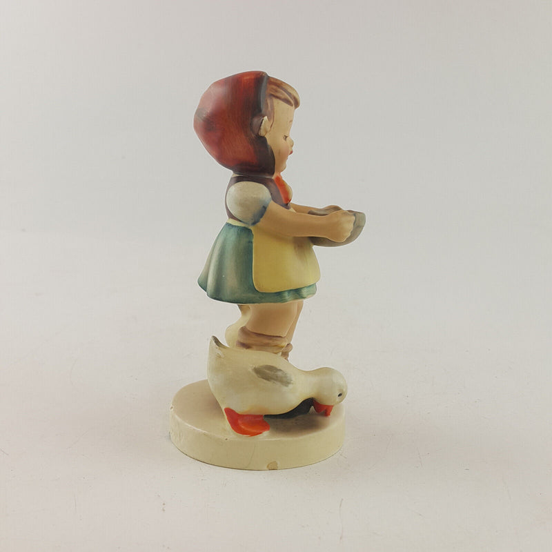 Goebel Hummel Figurine - Be Patient 197 - TF 103