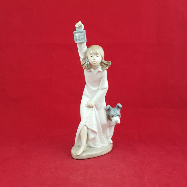 Nao By Lladro - Who Is There? - Girl With Dog & Lantern In Hand 1111 - L/N 1042