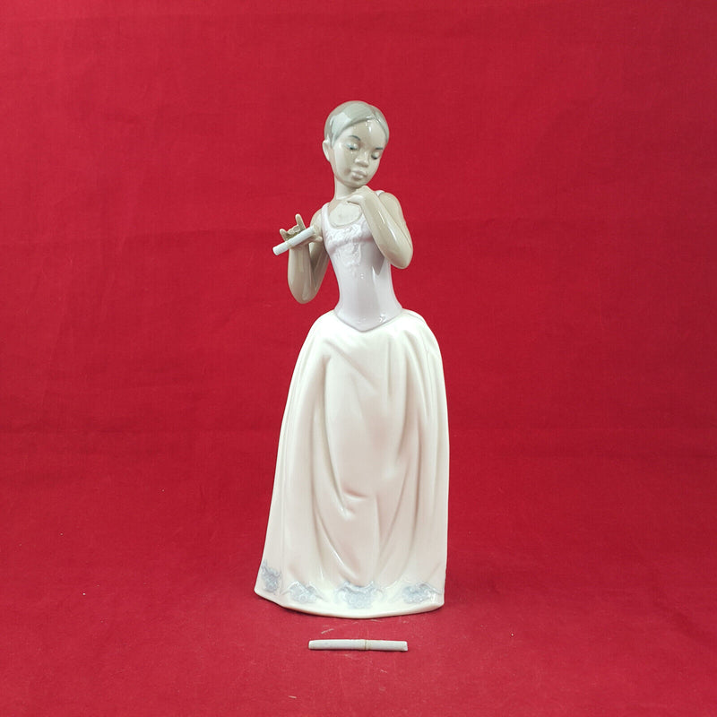 Nao By Lladro - Notes On The Wind 1339 - L/N 1216