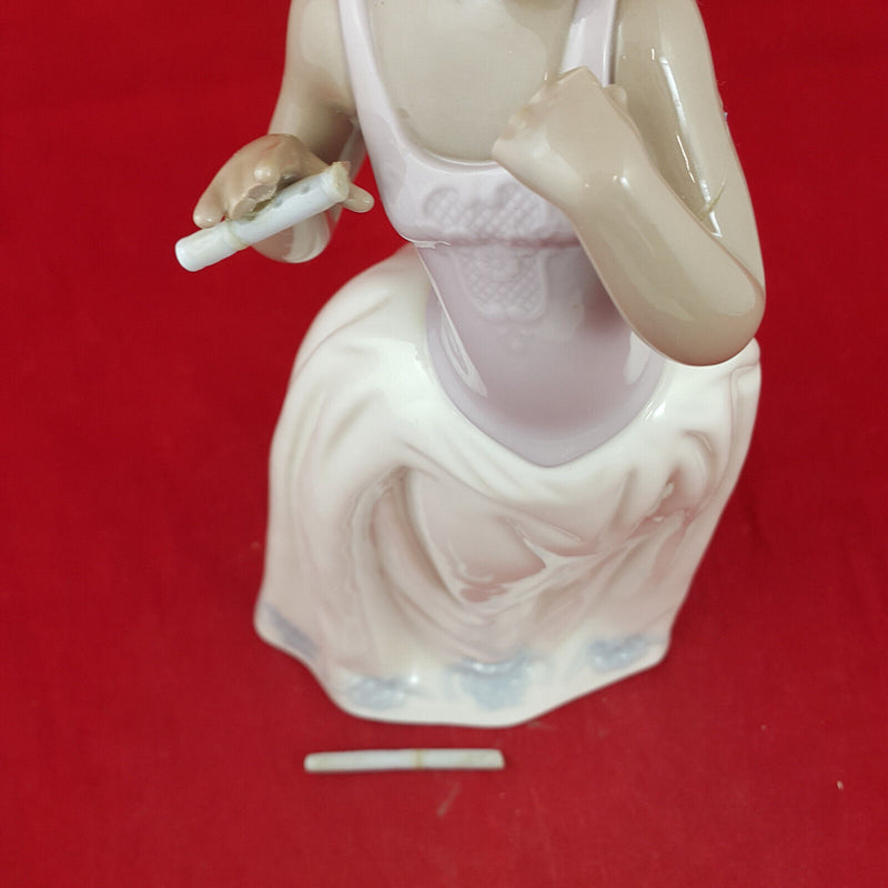 Nao By Lladro - Notes On The Wind 1339 - L/N 1216