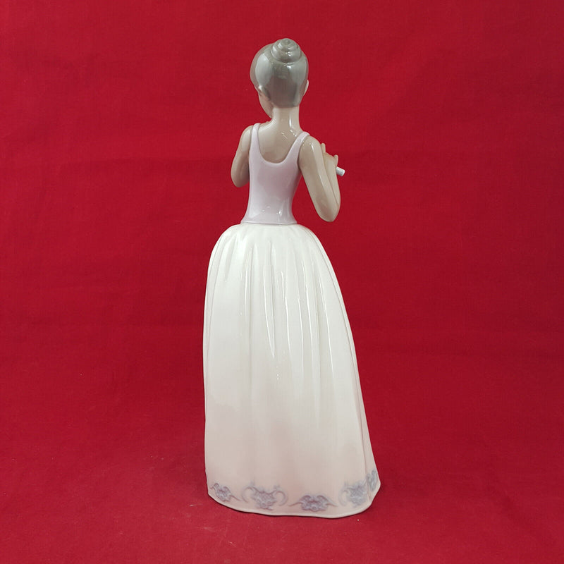 Nao By Lladro - Notes On The Wind 1339 - L/N 1216