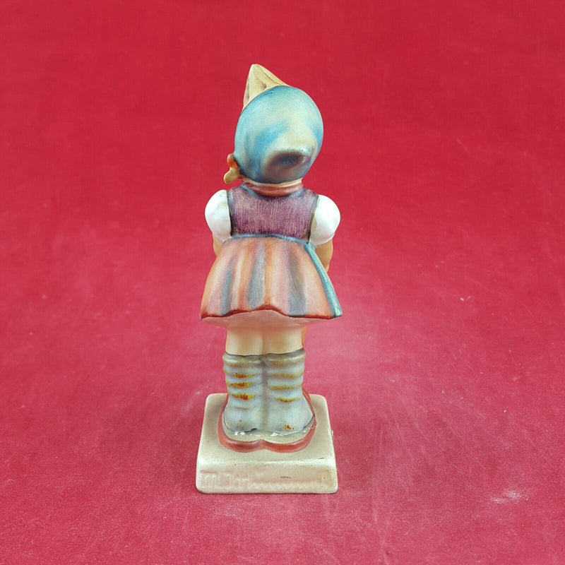 Goebel Hummel Figurine Little Helper 1970s (Restored) - 02 TF