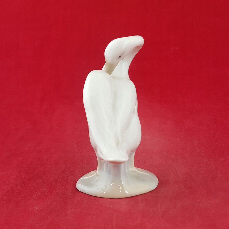 Lladro - Little Duck Beak In Wing 4553 - L/N 2333