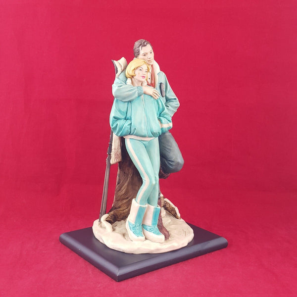 Vittorio Tessaro ADL Italy Porcelain Couple Skiing Figurine - 15 TF