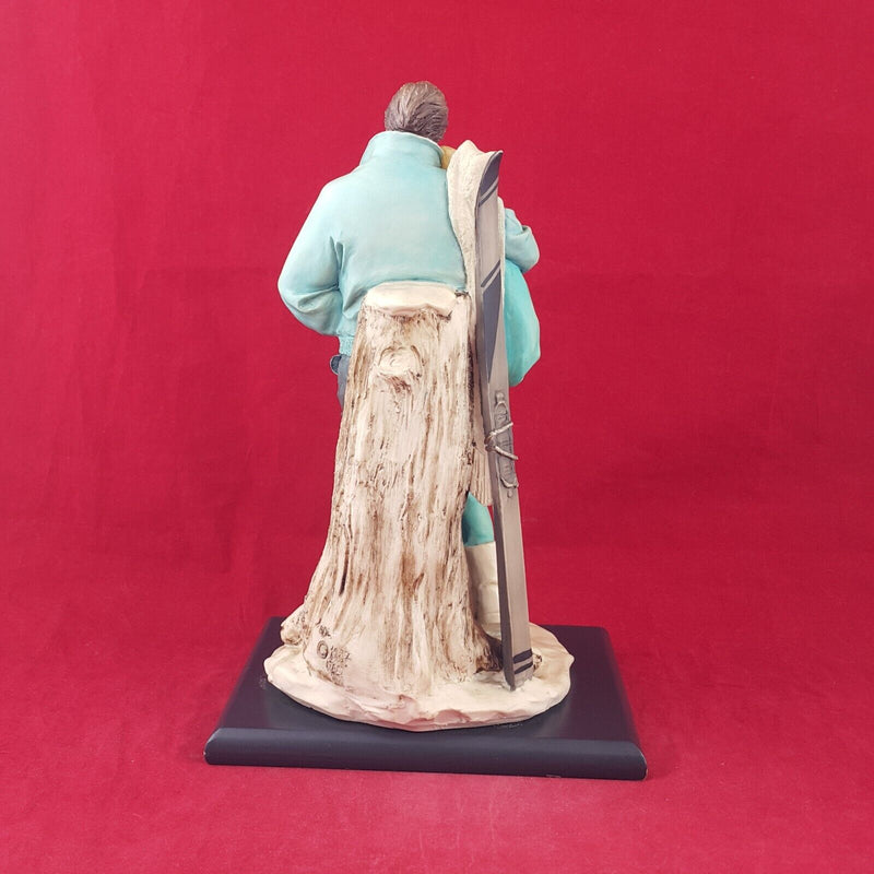 Vittorio Tessaro ADL Italy Porcelain Couple Skiing Figurine - 15 TF