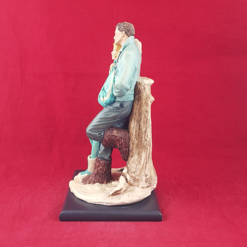 Vittorio Tessaro ADL Italy Porcelain Couple Skiing Figurine - 15 TF