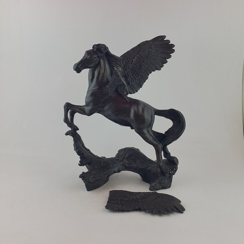 Heredities Bronze Pegasus Horse Boxed Damaged - 7502 OA