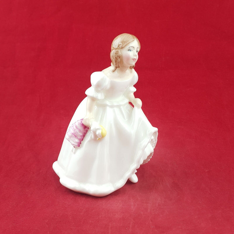 Royal Doulton Figurine HN3043 - Lynsey - 7622 RD