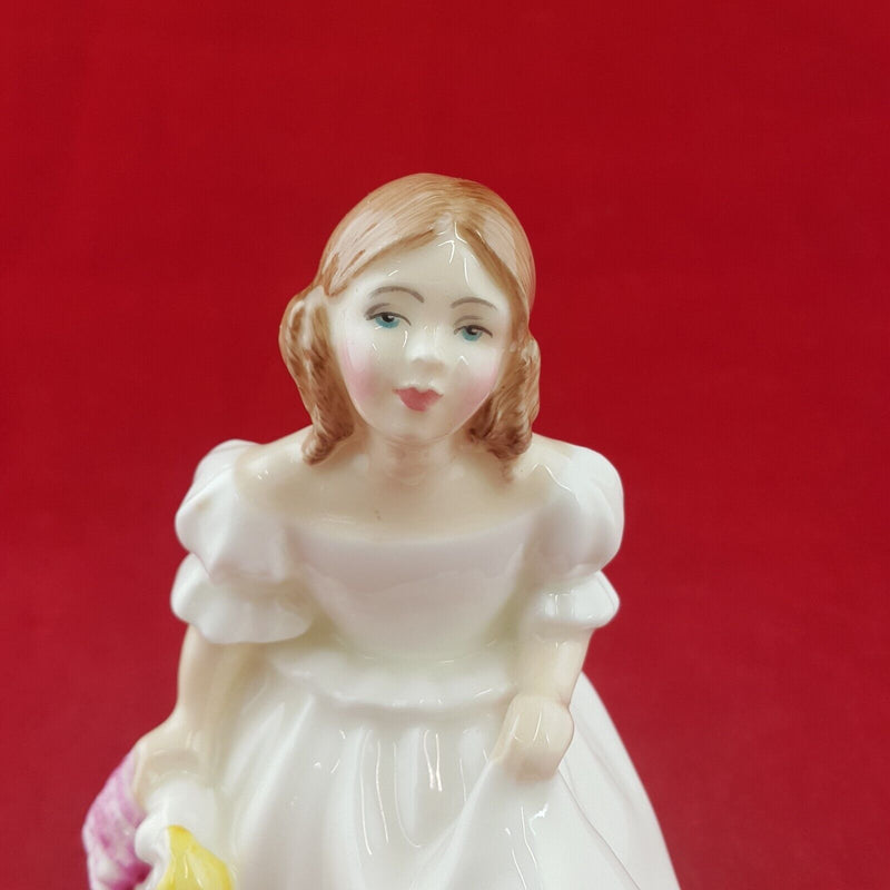 Royal Doulton Figurine HN3043 - Lynsey - 7622 RD