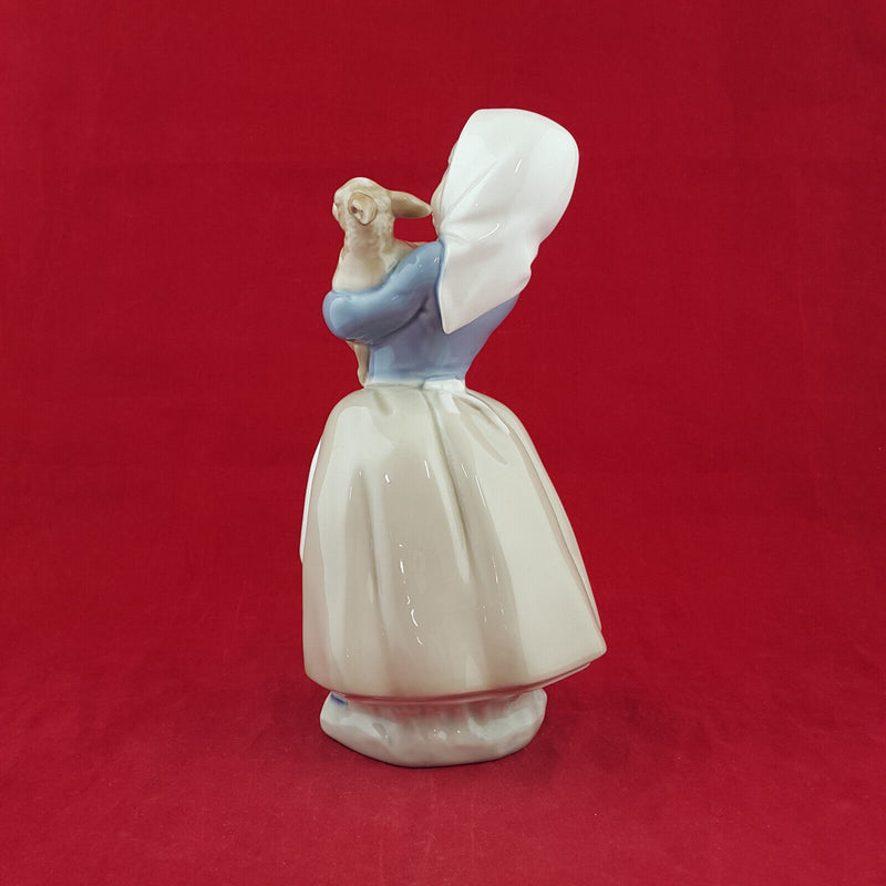 Lladro Nao - Girl Holding Lamb In Arms 120 - L/N 1428