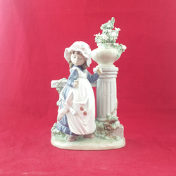 Lladro - Glorious Spring 5284 (Damaged/Boxed)