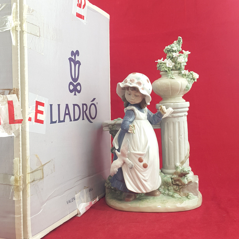 Lladro - Glorious Spring 5284 (Damaged/Boxed)