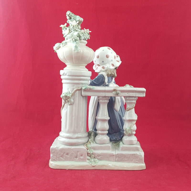 Lladro - Glorious Spring 5284 (Damaged/Boxed)