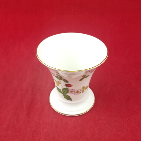 Wedgwood - Wild Strawberry Vase - WD 2558