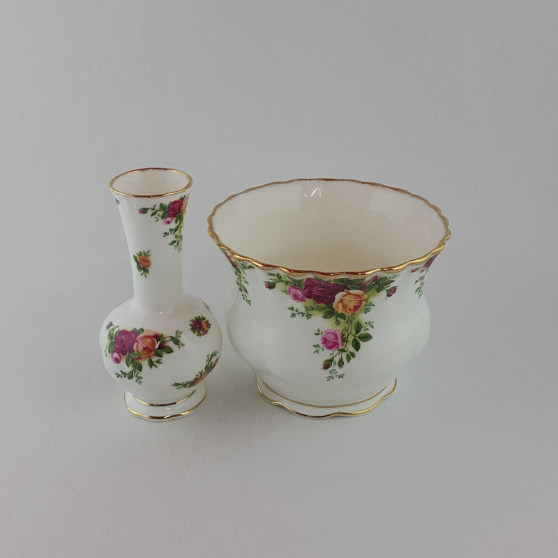 Royal Albert Old Country Roses - Pair of Vases - 7865 OA