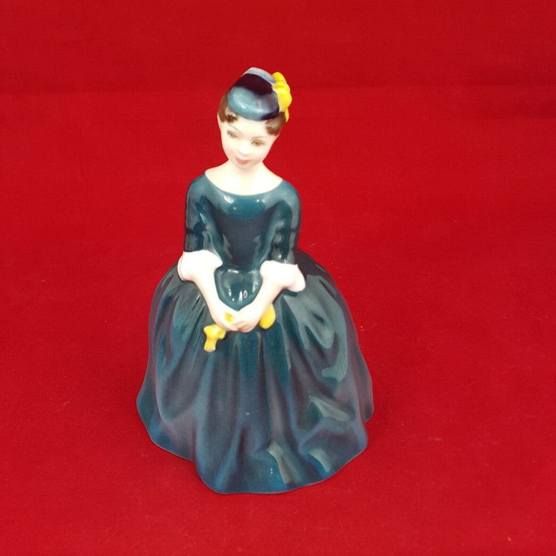 Royal Doulton Figurine Cherie - HN2341 - 5011 RD