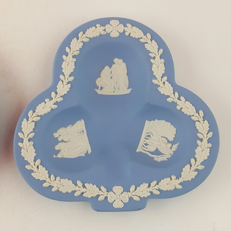 Wedgwood Jasperware Pair Of Blue Pin Dishes - OP 2660