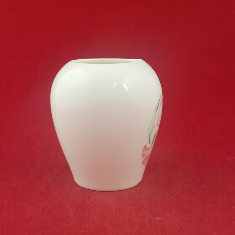 Royal Doulton Anais Anais Vase - 94TF