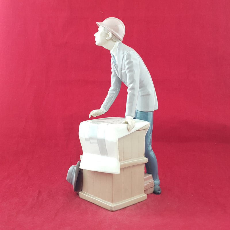 Lladro Figurine - The Architect 5214 - L/N 2746