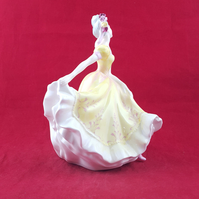 Royal Doulton Figurine - Ninette HN2379 – RD 2721