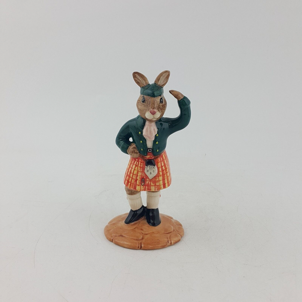 Royal Doulton Bunnykins Figurine DB180 Scotsman Boxed - 8025 RD