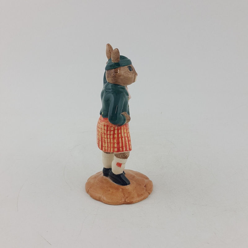 Royal Doulton Bunnykins Figurine DB180 Scotsman Boxed - 8025 RD