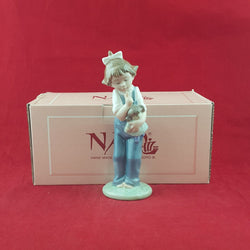 Nao By Lladro Figurine 1069 Hush / Girl with Rag Doll Boxed - 8001 L/N