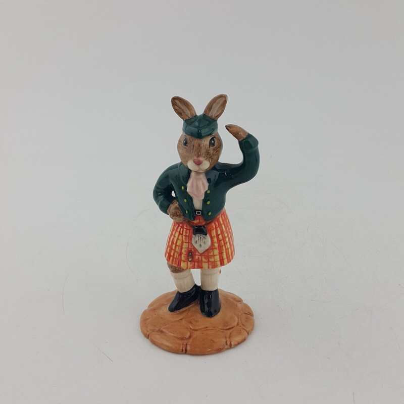 Royal Doulton Bunnykins Figurine DB180 Scotsman Boxed - 8025 RD