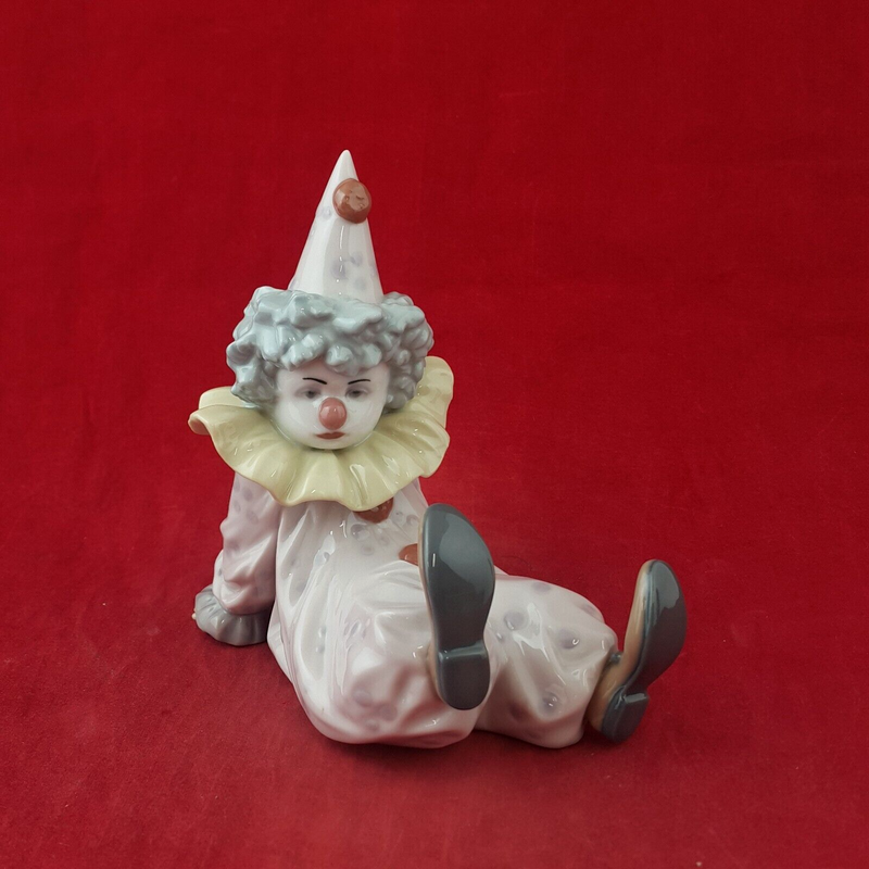 Lladro Porcelain Figurine 5812 Tired Friend - 8053 L/N