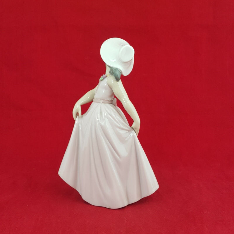 Lladro Figurine 6276 - Iris Or Chiquita Pose (Restored) - 5948 L/N
