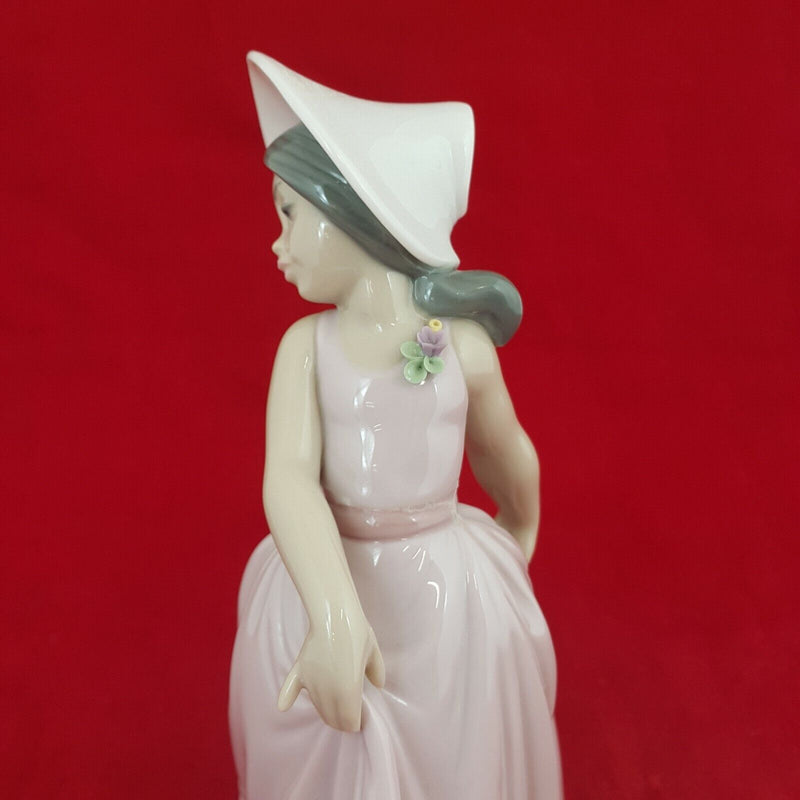 Lladro Figurine 6276 - Iris Or Chiquita Pose (Restored) - 5948 L/N
