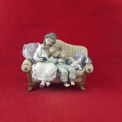 Lladro Porcelain Figurine 5735 Big Sister - 8048 L/N