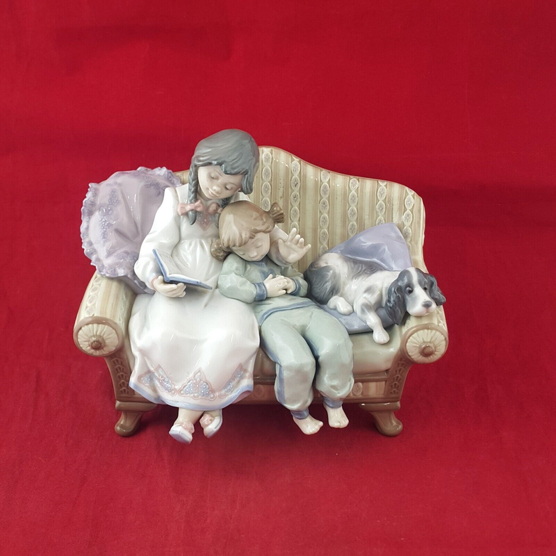 Lladro Porcelain Figurine 5735 Big Sister - 8048 L/N