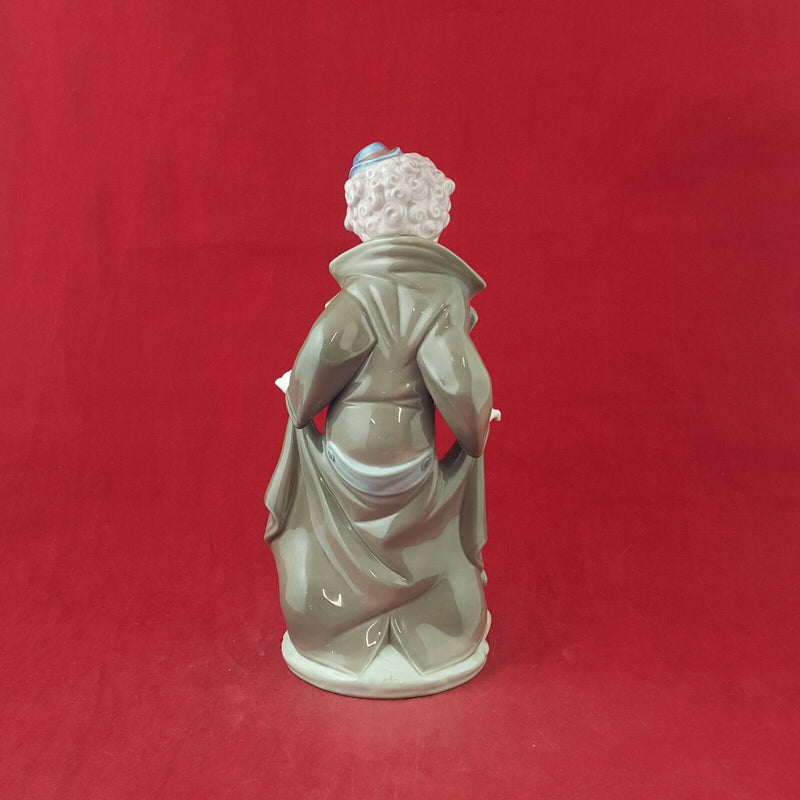 Lladro Porcelain Figurine 5901 Surprise (Chipped) - 8049 L/N