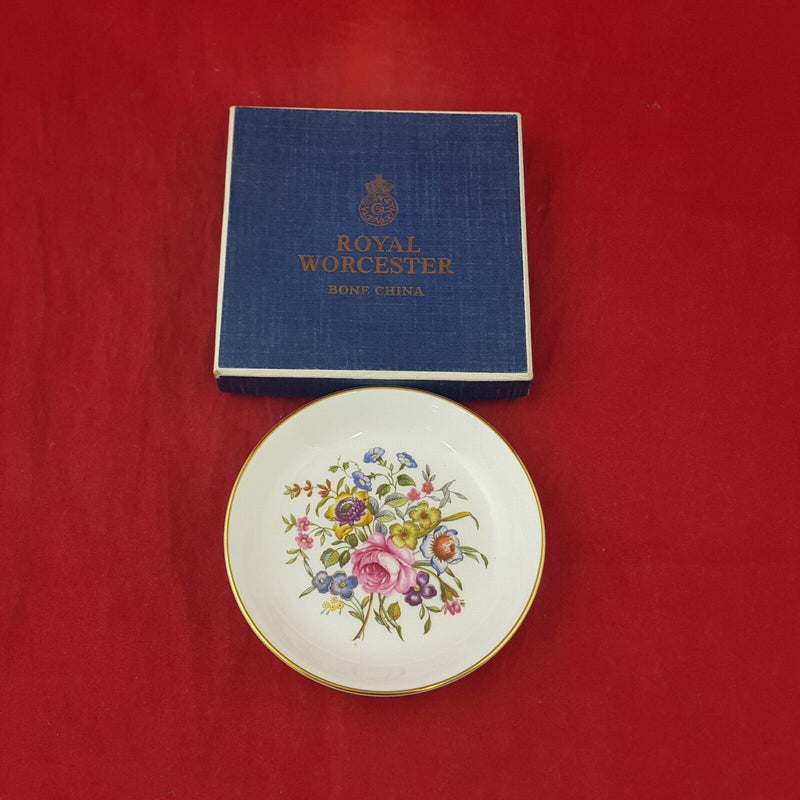 Royal Worcester Decorative Plate Boxed - 8046 OA
