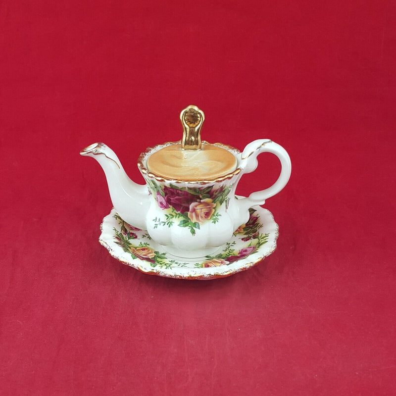 Royal Albert Old Country Roses Novelty Teapot With Saucer (Rare)- 8072 OA