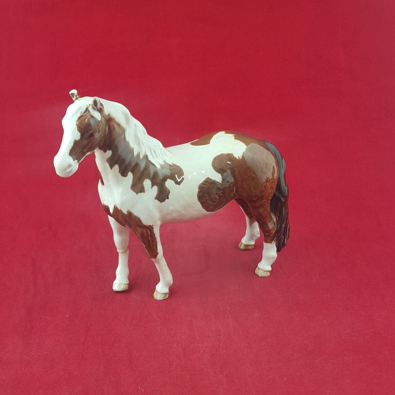 Beswick Horse Figurine No 1373 Pinto Pony (Chipped) - 8110 BSK