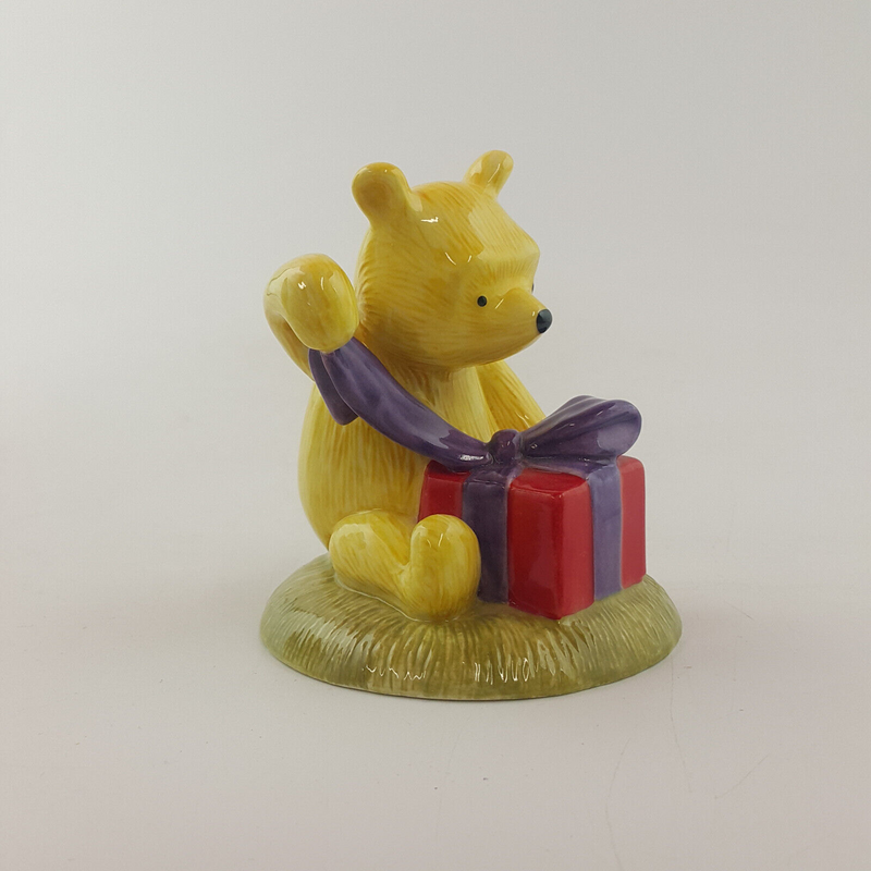 Royal Doulton Winnie The Pooh - A Present For Me? How Grand! WP40 - RD 2874