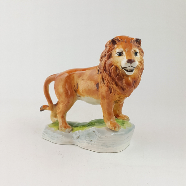 Porcelain Figure Lion Felis Leo - OP 2870