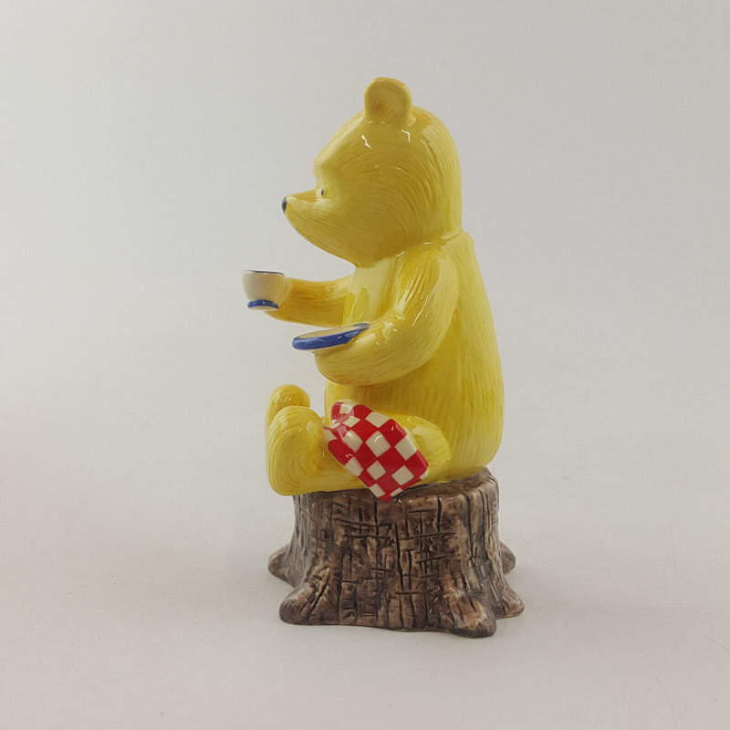 Royal Doulton Winnie The Pooh Honey And Tea Is A Very Grand Thing WP75 - RD 2876