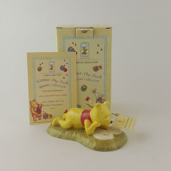 Royal Doulton Winnie The Pooh Love Makes All Your Bothers Disappear WP39 - 8122