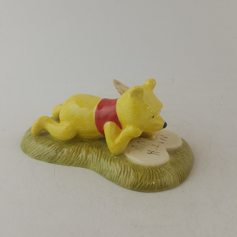 Royal Doulton Winnie The Pooh Love Makes All Your Bothers Disappear WP39 - 8122