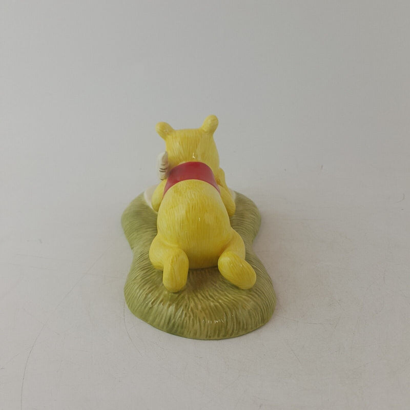 Royal Doulton Winnie The Pooh Love Makes All Your Bothers Disappear WP39 - 8122