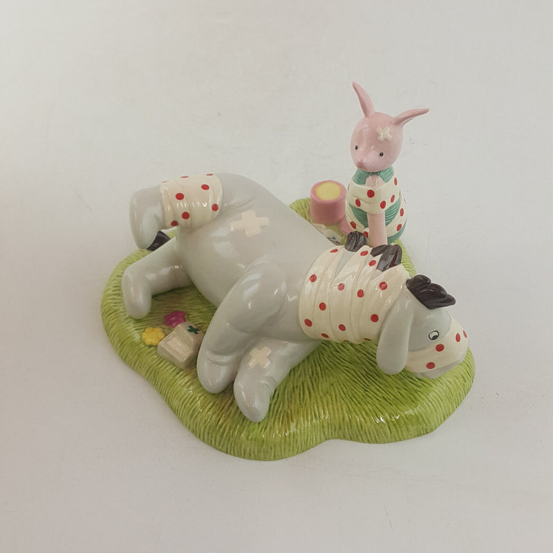 Royal Doulton Winnie The Pooh - First Aid Friends WP72 - RD 2881